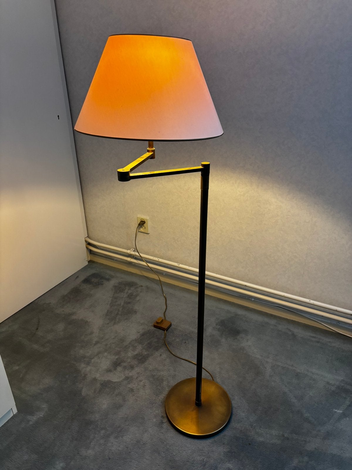 Vloerlamp, messing, Leo Koek, Ophalen, Zo goed als nieuw, 150 tot 200 cm