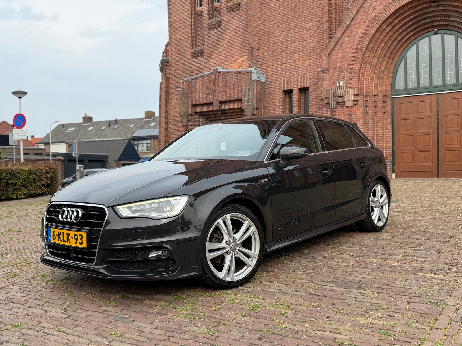 Audi A3 1.4 Tfsi 90KW Sportback S-tronic Sline B&O Acc, Auto's, Audi, Zwart, Bruin, Leder en Stof, 122 pk
