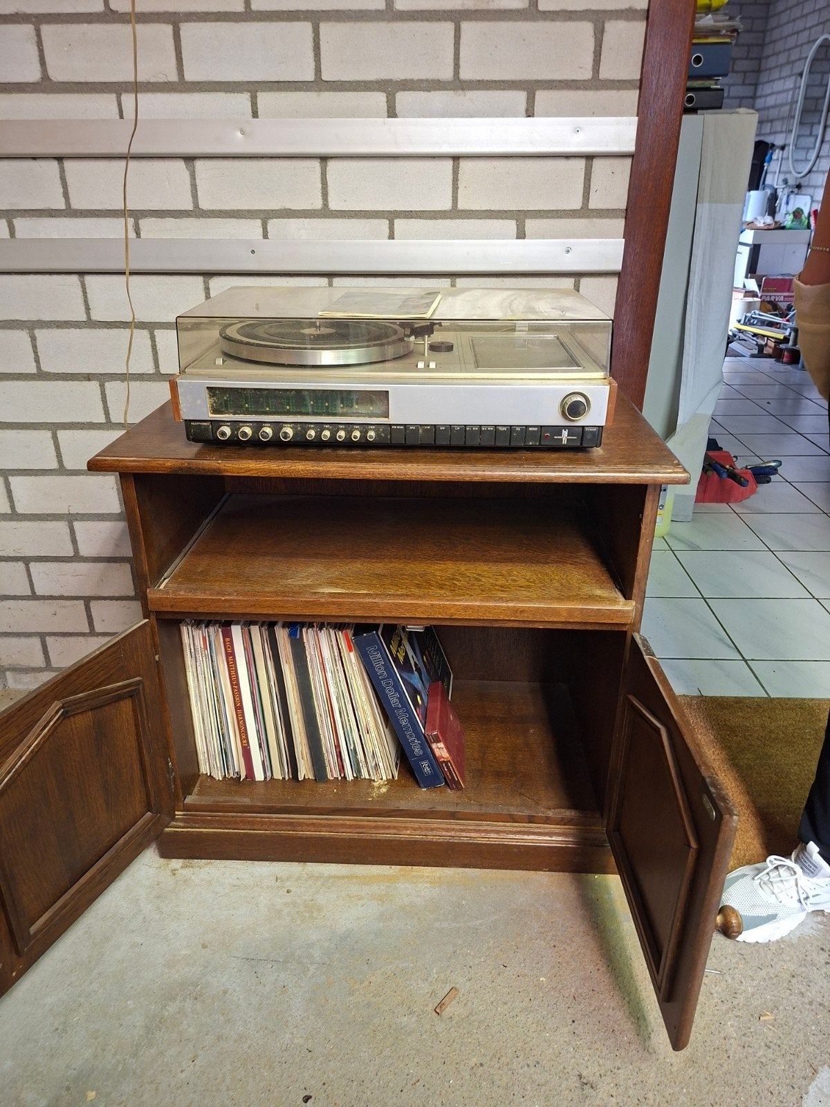 Vintage Philips platenspeler met kastje en LP's, Ophalen, Gebruikt, Platenspeler, Philips
