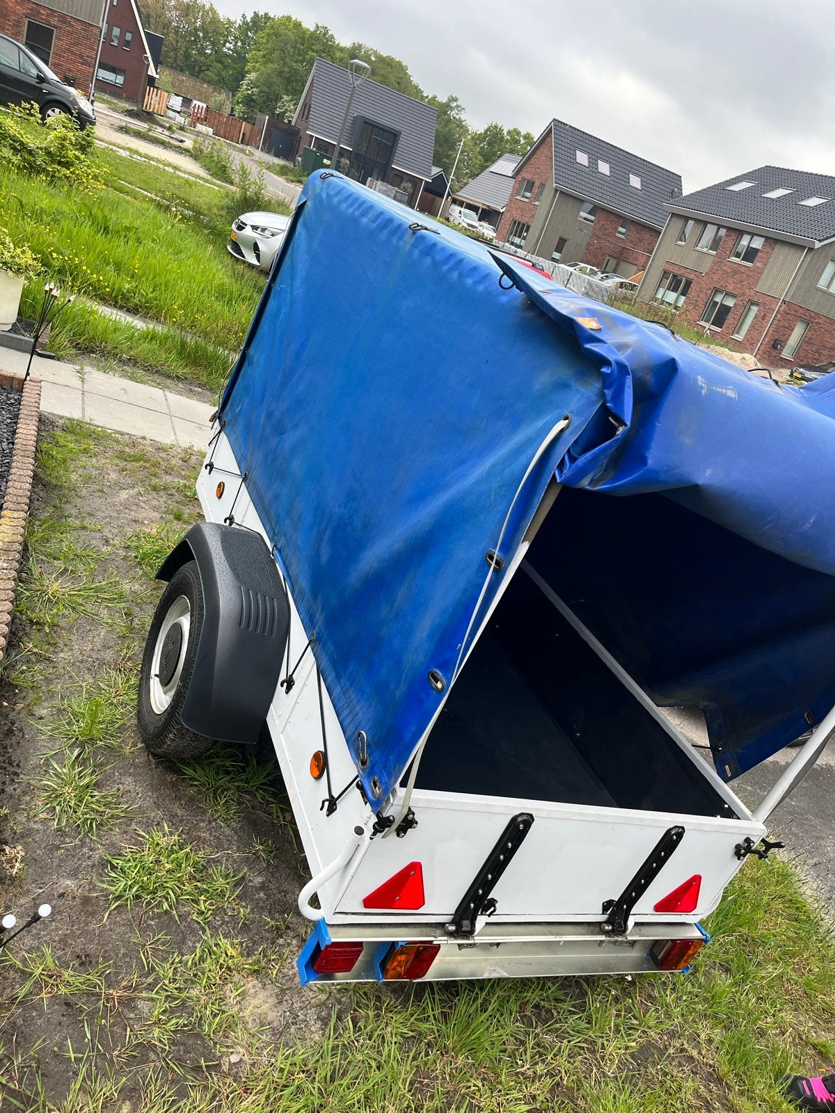 Tembo aanhanger met huif - Ideaal voor vakantie, Caravans en Kamperen, Ophalen, Gebruikt, Campingkast