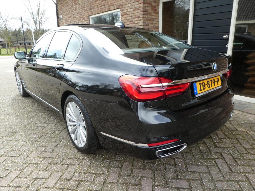 BMW 7-serie 740i High Executive Automaat / Leder / Head Up /, Automaat, Gebruikt, Euro 6, 1700 kg