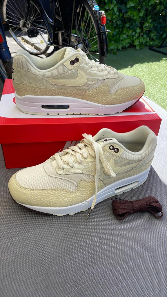 Nike Air Max 1 Coconut Milk 44,5 Deadstock, Overige kleuren, Ophalen of Verzenden, Sneakers of Gympen, Zo goed als nieuw