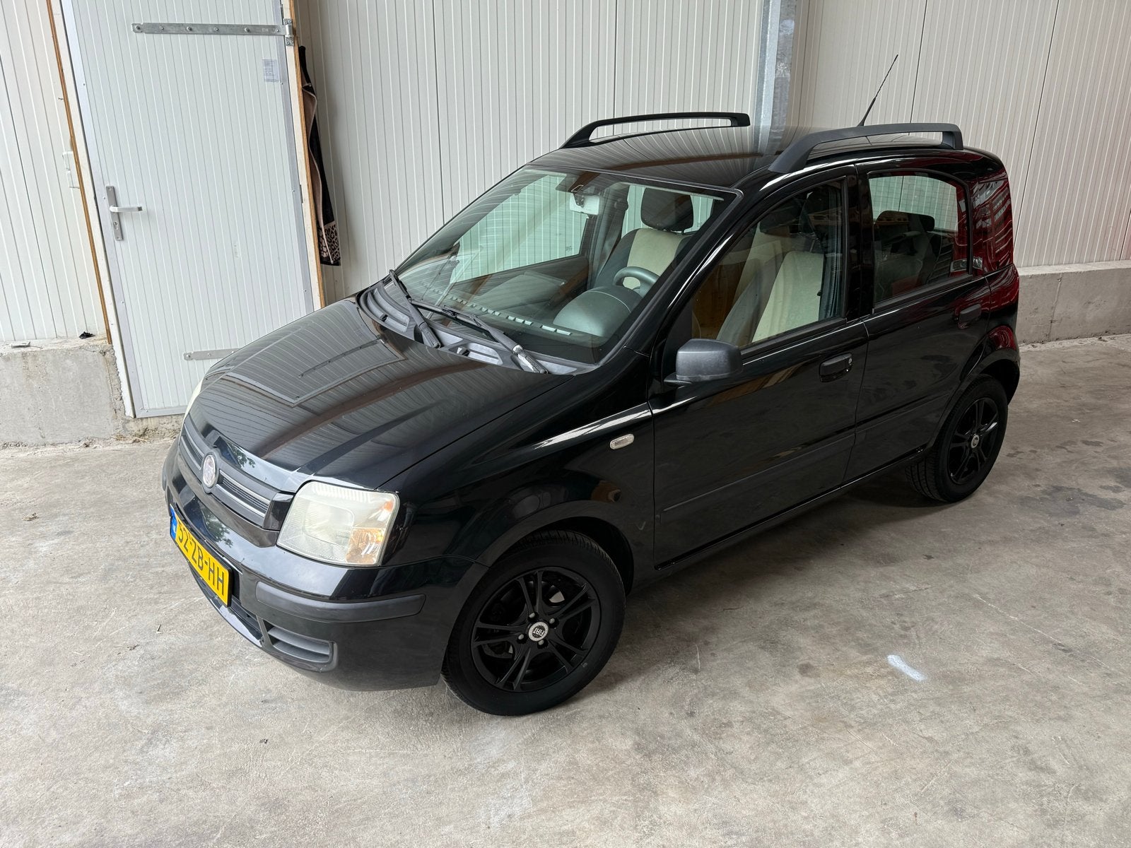 Fiat Panda 1.2 44KW 60PK 2007 Zwart, Voorwielaandrijving, Stof, Zwart, Origineel Nederlands
