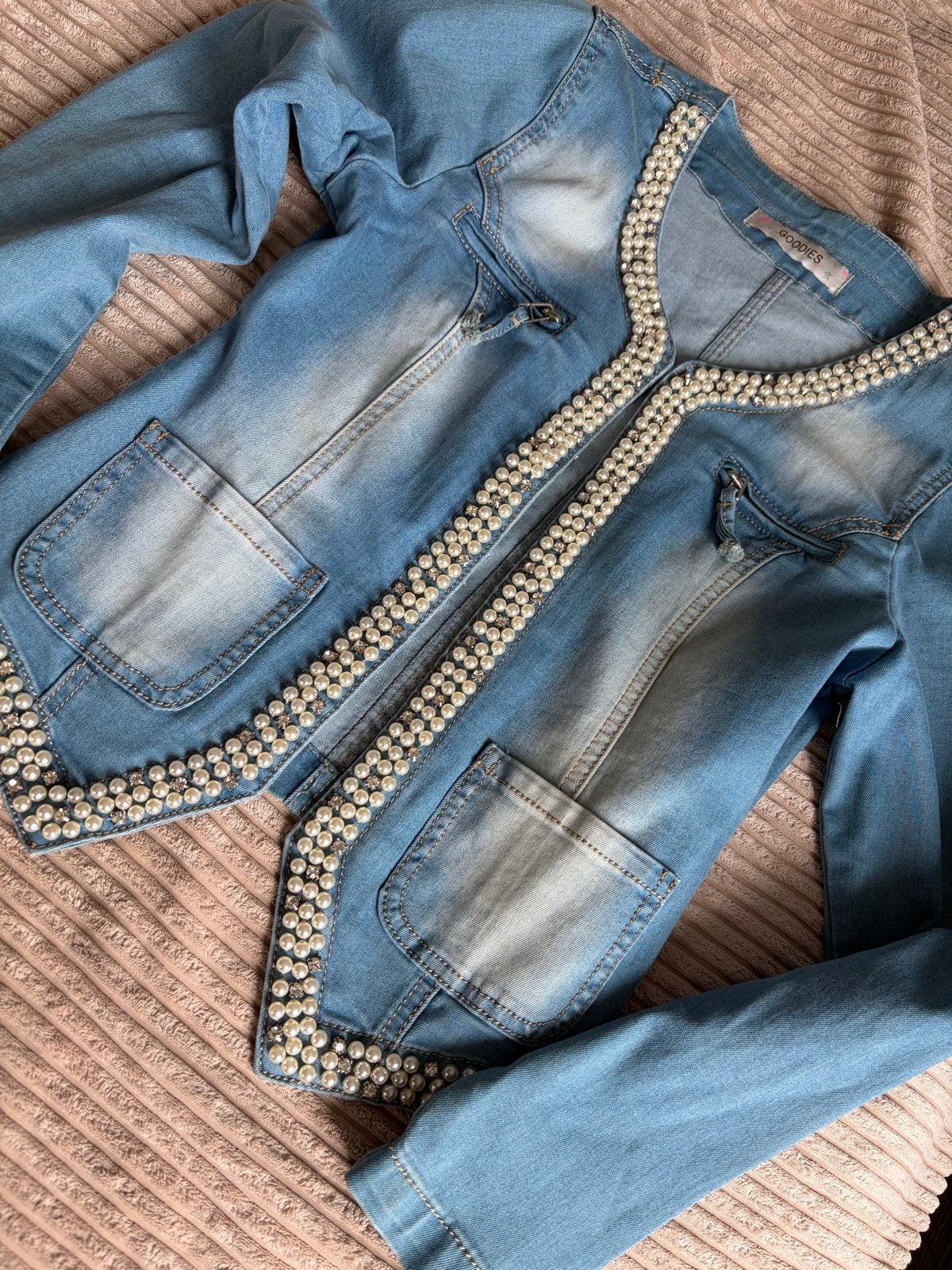 Spijkerjasje met parels, Ophalen of Verzenden, Zo goed als nieuw, Maat 36 (S), Blauw