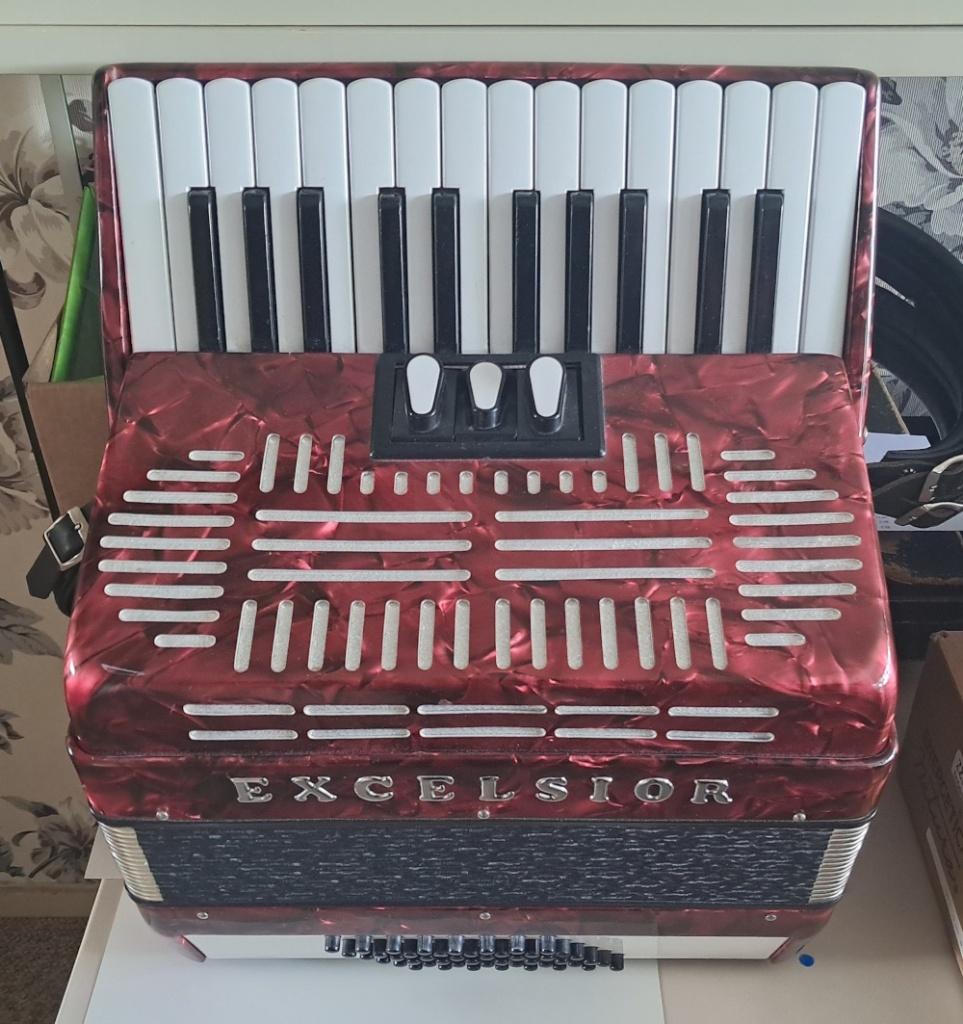 Prachtige Excelsior 48-bas Accordeon, Muziek en Instrumenten, Accordeons, 48-bas, Met koffer, Toetsaccordeon, Zo goed als nieuw