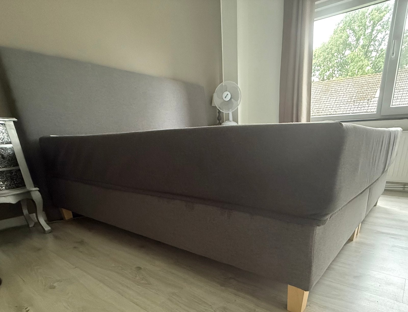 Boxspring grijs 200 cm bij 180 cm, Huis en Inrichting, Slaapkamer | Boxsprings, Ophalen, Tweepersoons, 180 cm, 200 cm