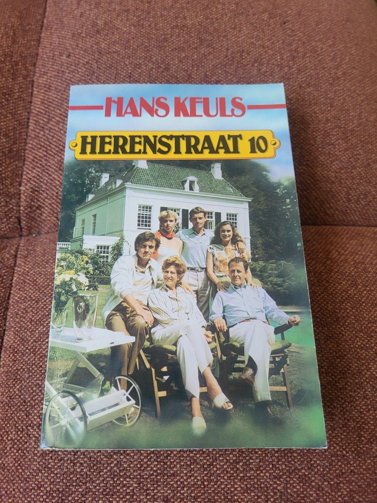 Hans Keuls - Herenstraat 10 (Boek), Ophalen of Verzenden, Gelezen, Hans Keuls, Nederland