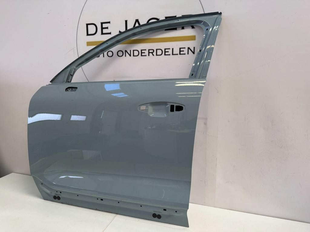 VOLVO XC40 DEUR PORTIER LINKS VOOR MOOI, Gebruikt, Gunnar Engellaus vag 8
405 31  Gothenburg, SE, Deur, Info@volvocars.com