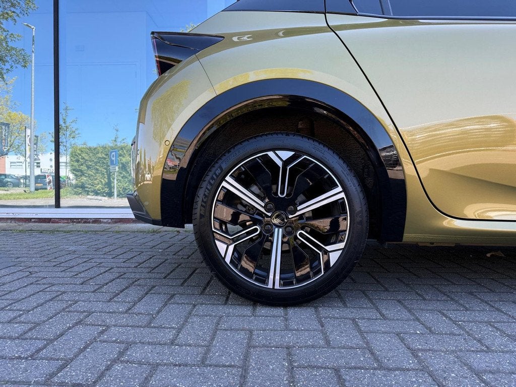 Lancia YPSILON 1.2 Turbo Hybrid LX - Automaat - Media Apple/, Auto's, Lancia, Gebruikt, 1199 cc, Geel, Bedrijf