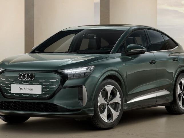 Audi Q4 Sportback S edition e-tron 55 82 kWh 250 kW / 340 PK, Auto's, Audi, Automaat, Zwart, 82 kWh, Leder