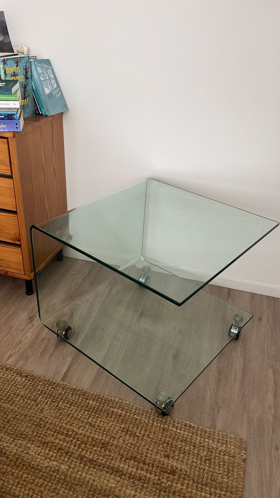 Vierkante salontafel van glas met wieltjes, Ophalen, 50 – 75, 50 tot 100 cm, Vierkant