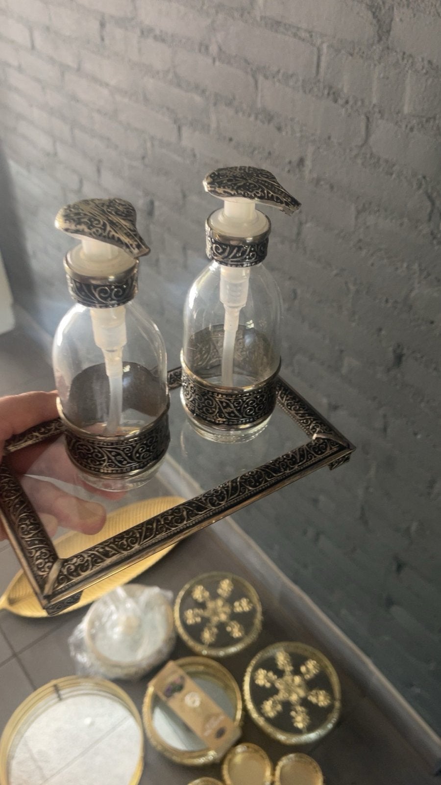 Luxe zeepdispenserset met dienblad - Vintage stijl, Vintage, Meerkleurig, Ophalen of Verzenden, Zo goed als nieuw