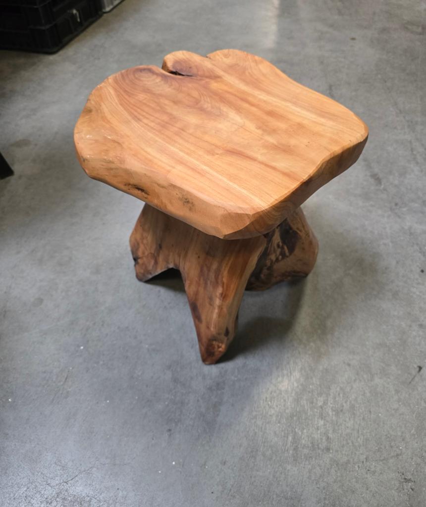 Kleine olijfhouten bijzet tafel, Minder dan 45 cm, Minder dan 55 cm, Gebruikt, Rustiek, Natuurlijk, Organisch