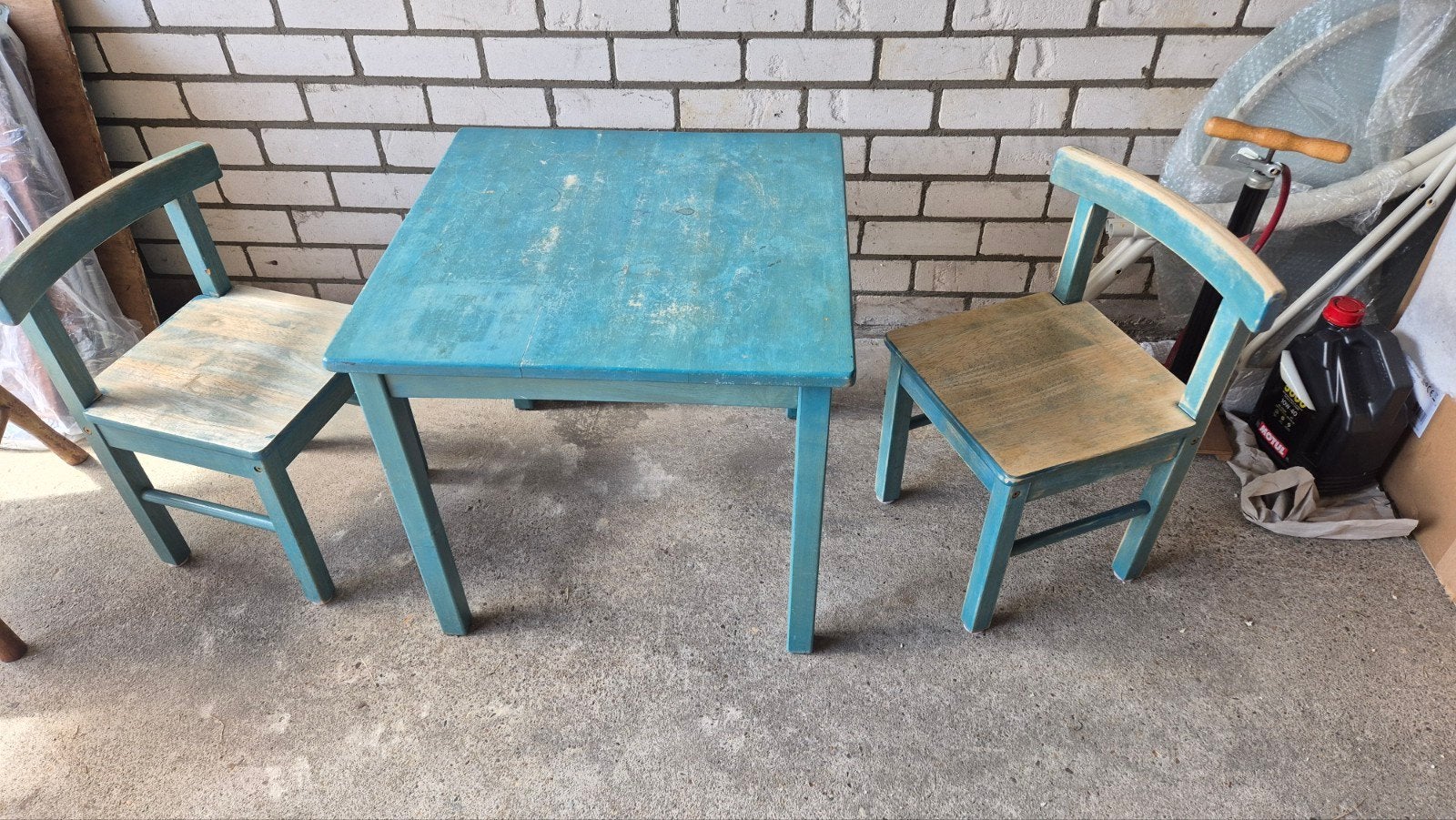Kinderstoel en tafeltje - opknapproject, Kinderen en Baby's, Kinderkamer | Tafels en Stoelen, Ophalen