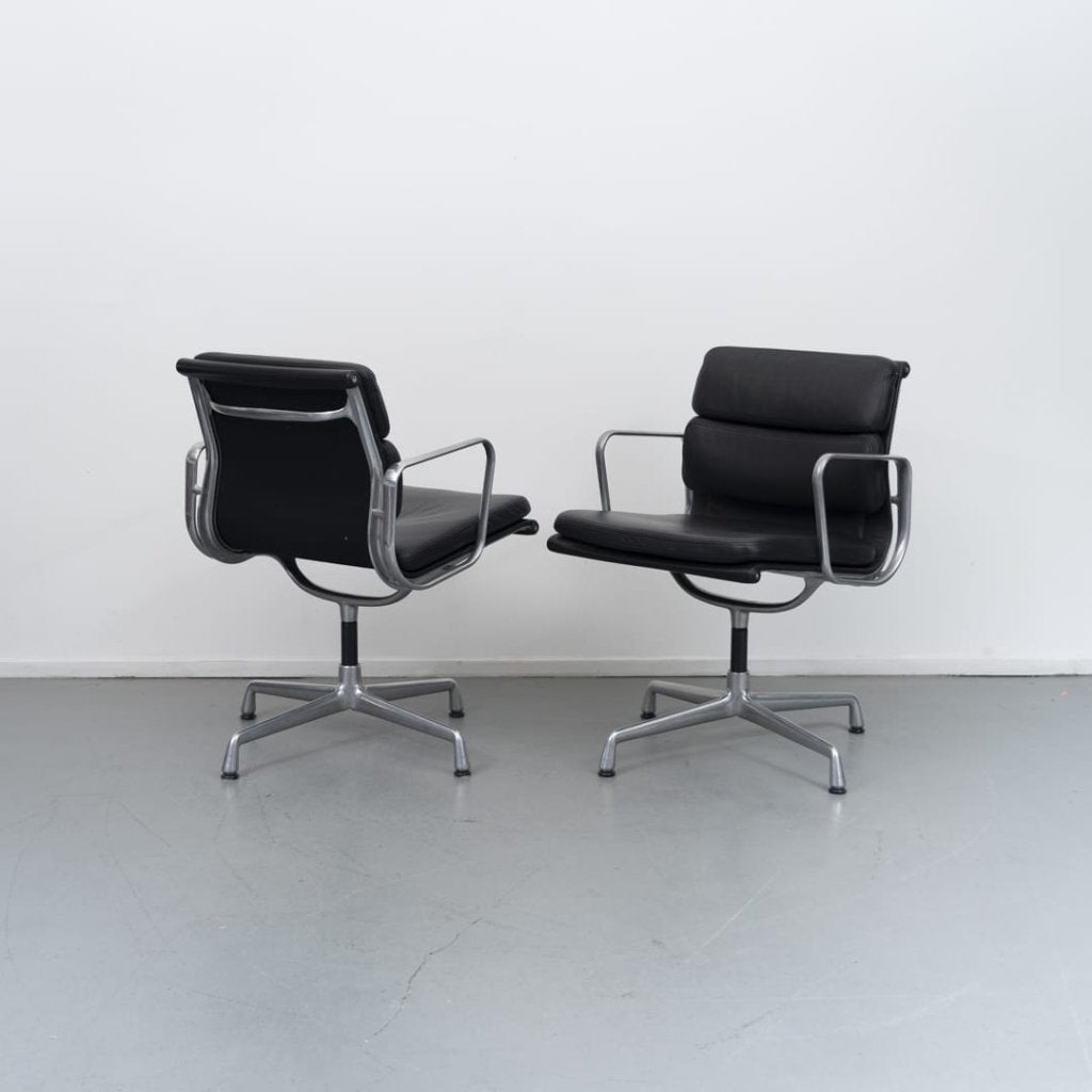Vitra Eames EA 208 Stoel Zwart Leer - Chroom, Niet ingevuld, Zwart, Niet ingevuld, Leer
