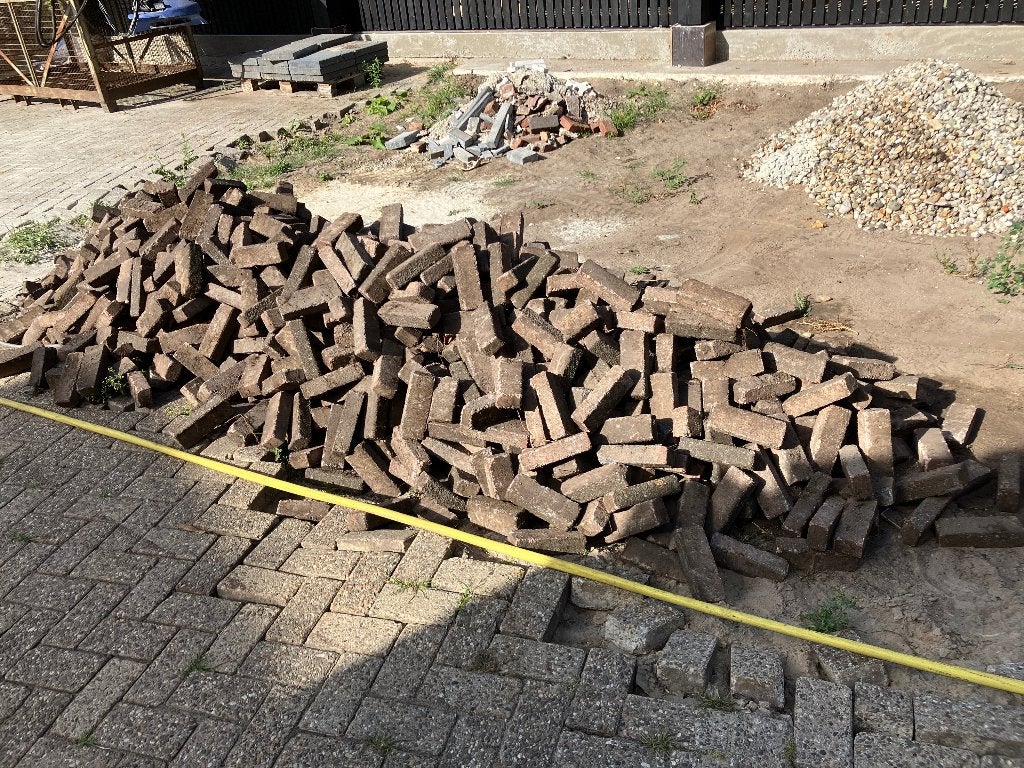 Gratis Waaltjes beton, Ophalen of Verzenden, Gebruikt, Beton, Klinkers