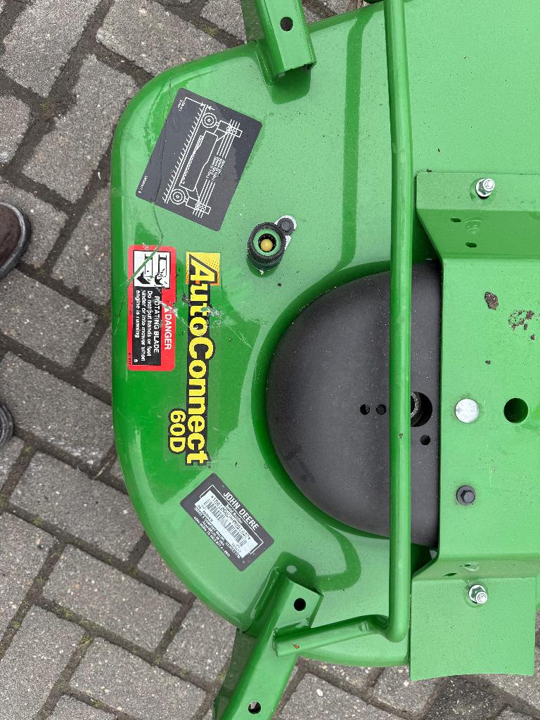 John Deere 1026R auto connect drive over maaidek 60" inch, Zakelijke goederen, Ophalen of Verzenden, Gebruikt, Tot 80 Pk, John Deere