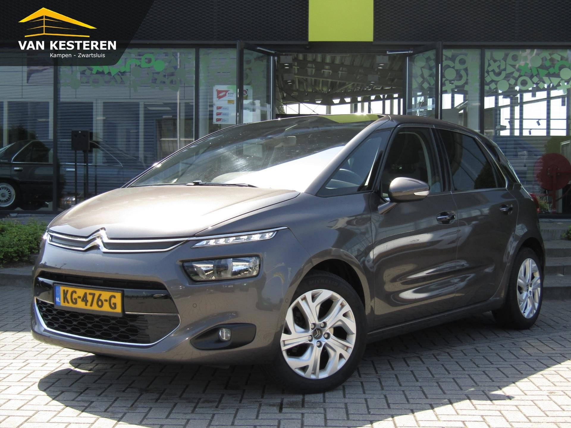 CITROEN C4 Picasso PureTech 130pk Intensive / Trekhaak / Nav, Auto's, Voorwielaandrijving, Stof, Gebruikt, 1199 cc