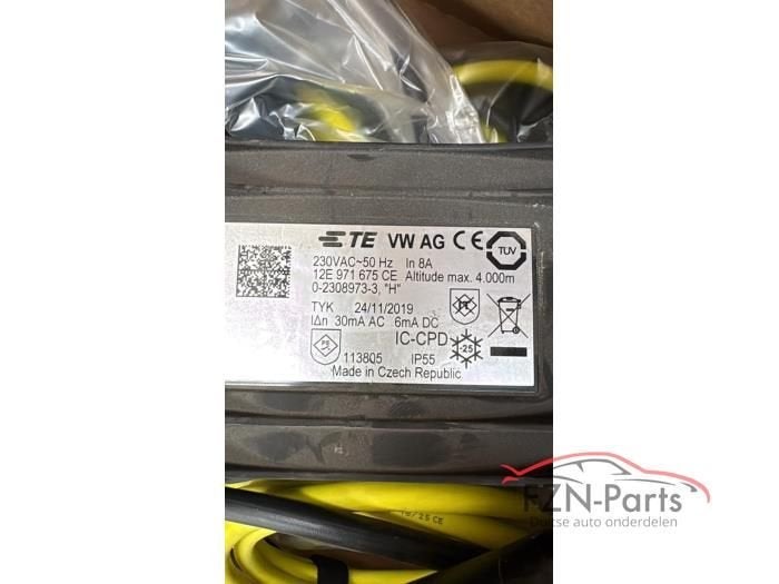 VW Golf 7 GTE Oplaadkabel thuislader 230V, Auto diversen, Laadkabel