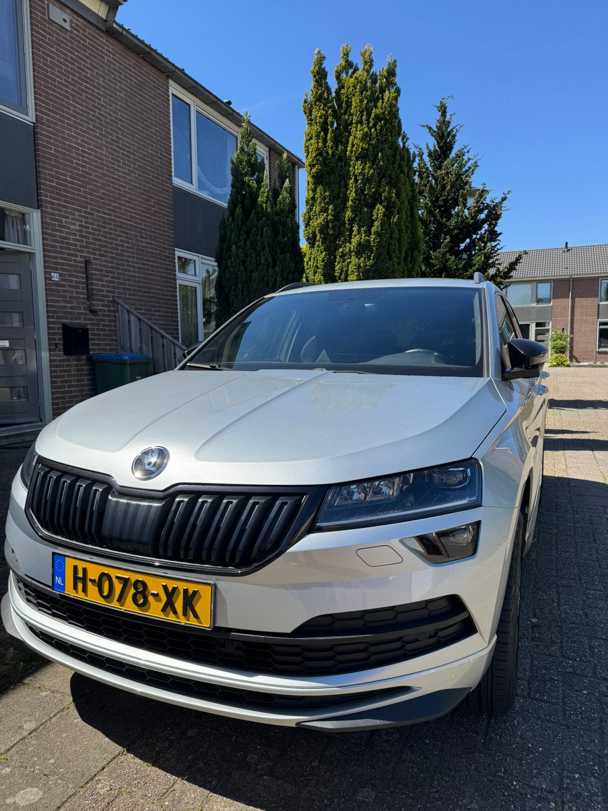 Skoda Karoq 1.5 TSI ACT Sportline, Auto's, Voorwielaandrijving, Zwart, 4 cilinders, Particulier