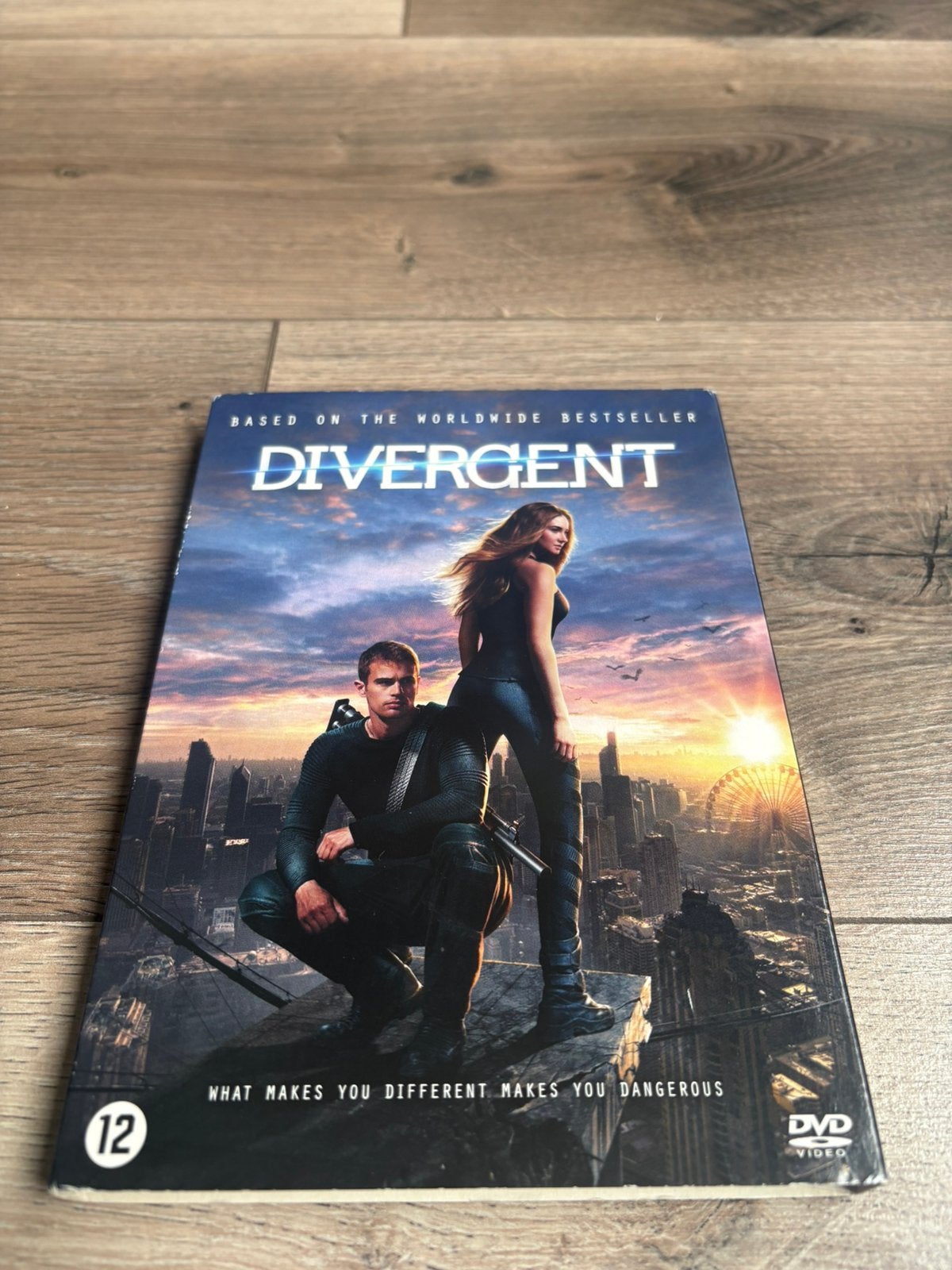 Divergent, Alle leeftijden, Ophalen of Verzenden, Zo goed als nieuw
