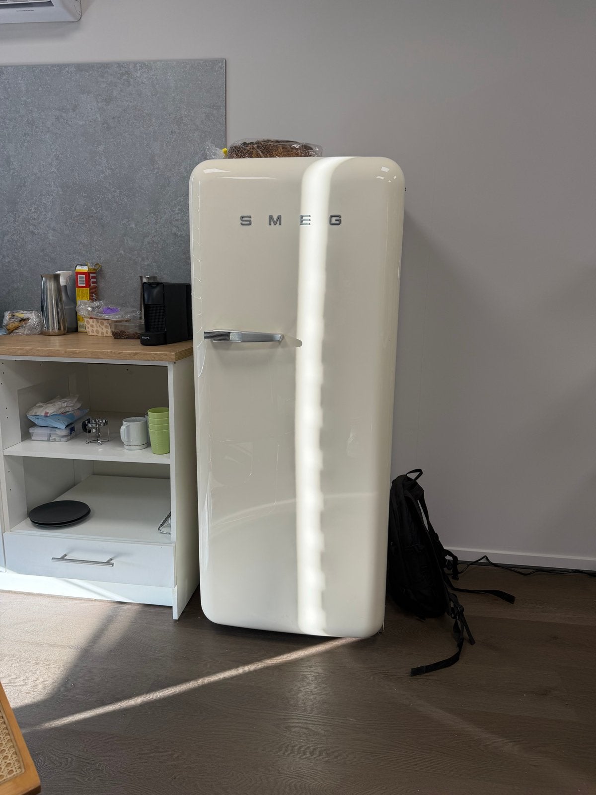 Smeg Koelkast - Opknapper (koelt niet goed), Witgoed en Apparatuur, Koelkasten en IJskasten, Ophalen, 200 liter of meer, 60 cm of meer