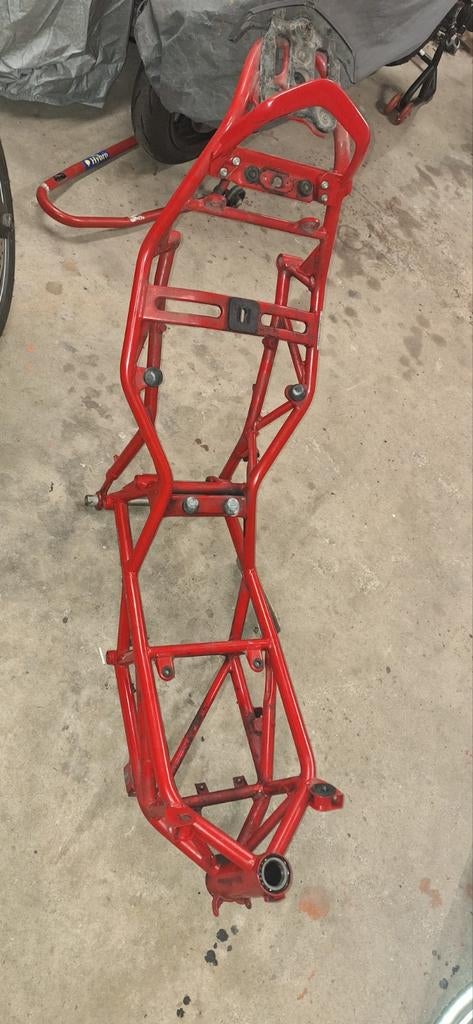 Frame met kenteken Ducati Multistrada 1000 DS, Motoren, Ophalen