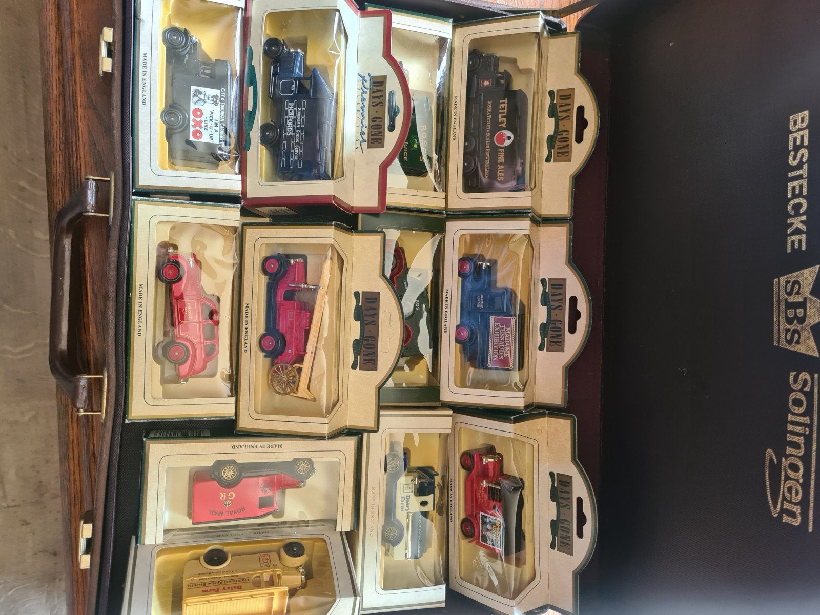 Days Gone Auto's, Hobby en Vrije tijd, Modelauto's | 1:43, Ophalen, Nieuw, Auto, Overige merken
