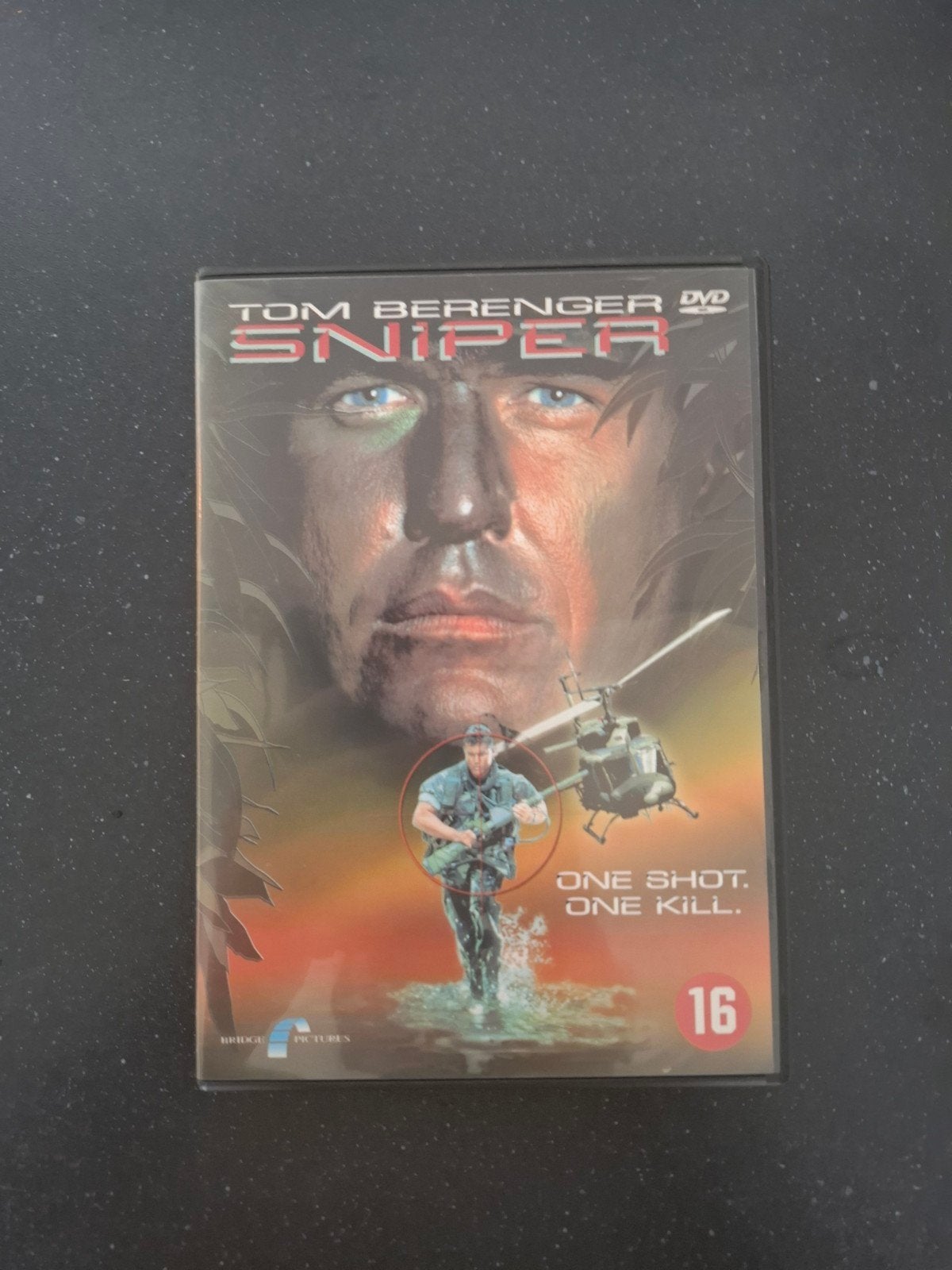 Tom Berenger - Sniper DVD, Vanaf 16 jaar, Nederlands, Actiethriller, Ophalen of Verzenden