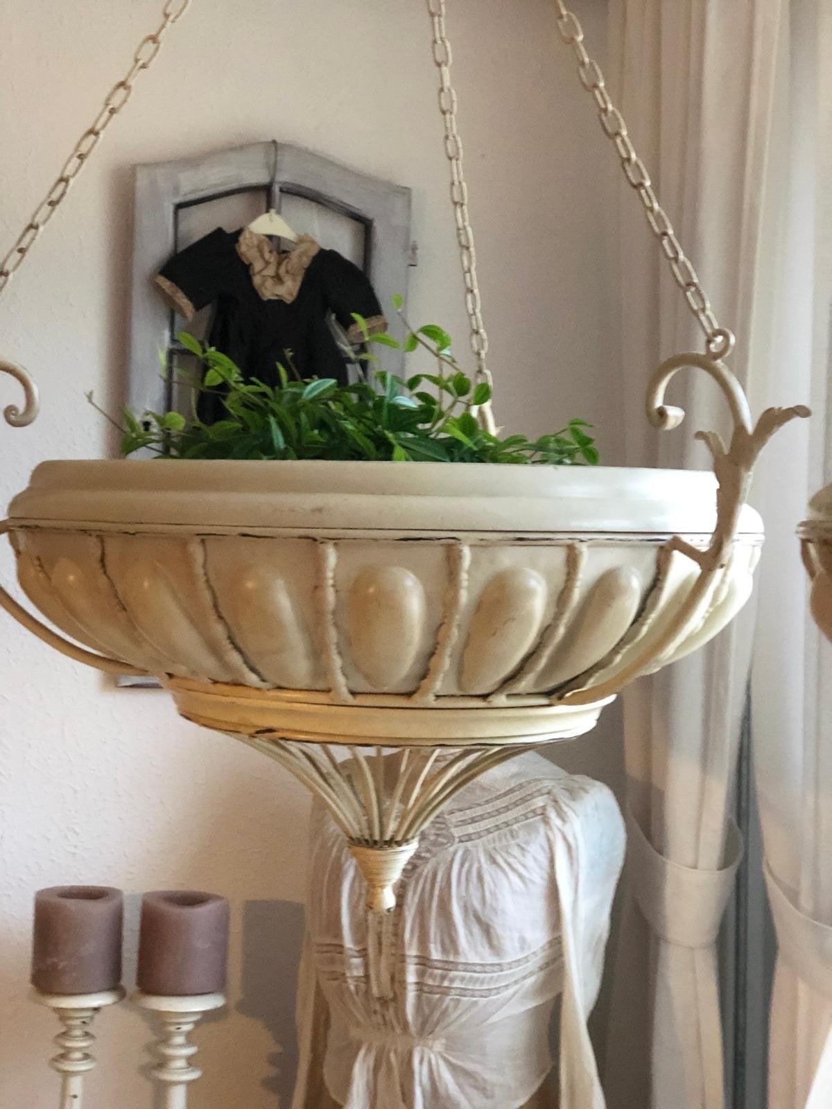 Sierlijke metalen hangpotten met of zonder Koningin van de N, Ophalen, Gebruikt, Beige, Klassiek
