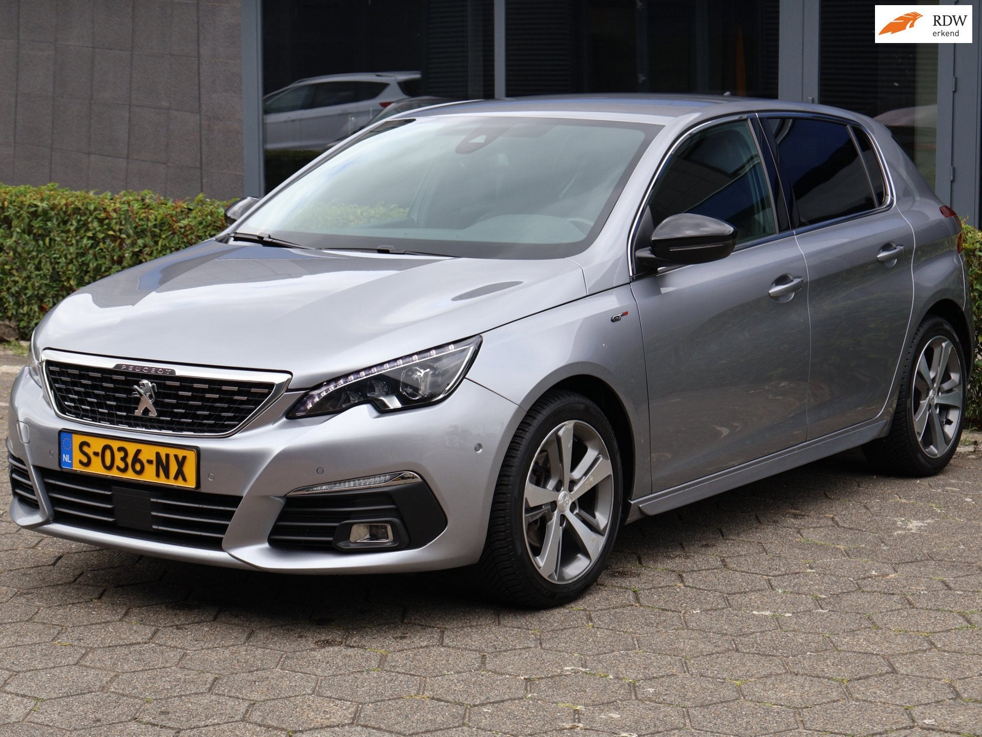 Peugeot 308 1.2 PureTech GT-Line Avantage|Virtual|Autopark|D, Stof, Gebruikt, 1199 cc, 3 cilinders