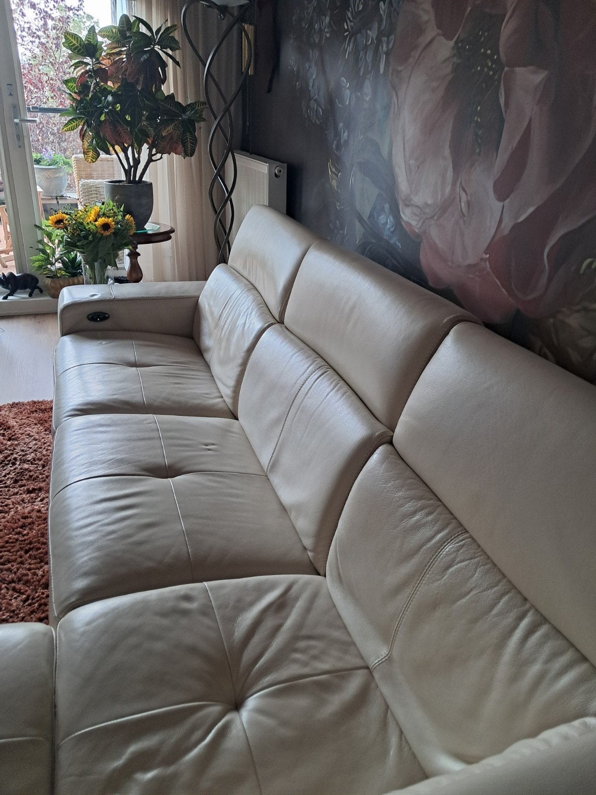 Foto 2 van Leren hoekbank met 2 elektrische relaxfuncties