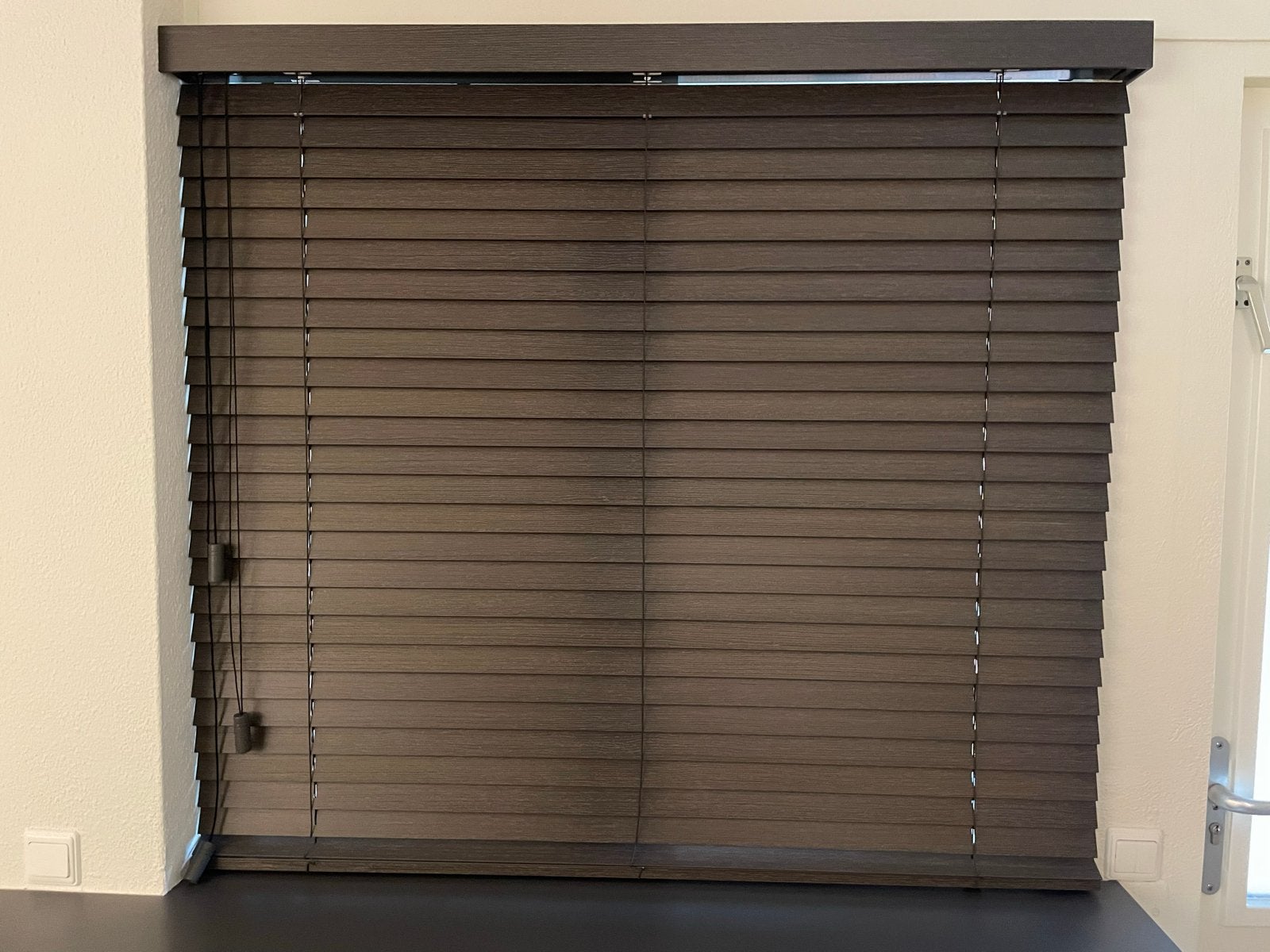 Luxe Jaloezieën op maat - Houten look - Donkerbruin, Ophalen, Zo goed als nieuw, Bruin, Jaloezie