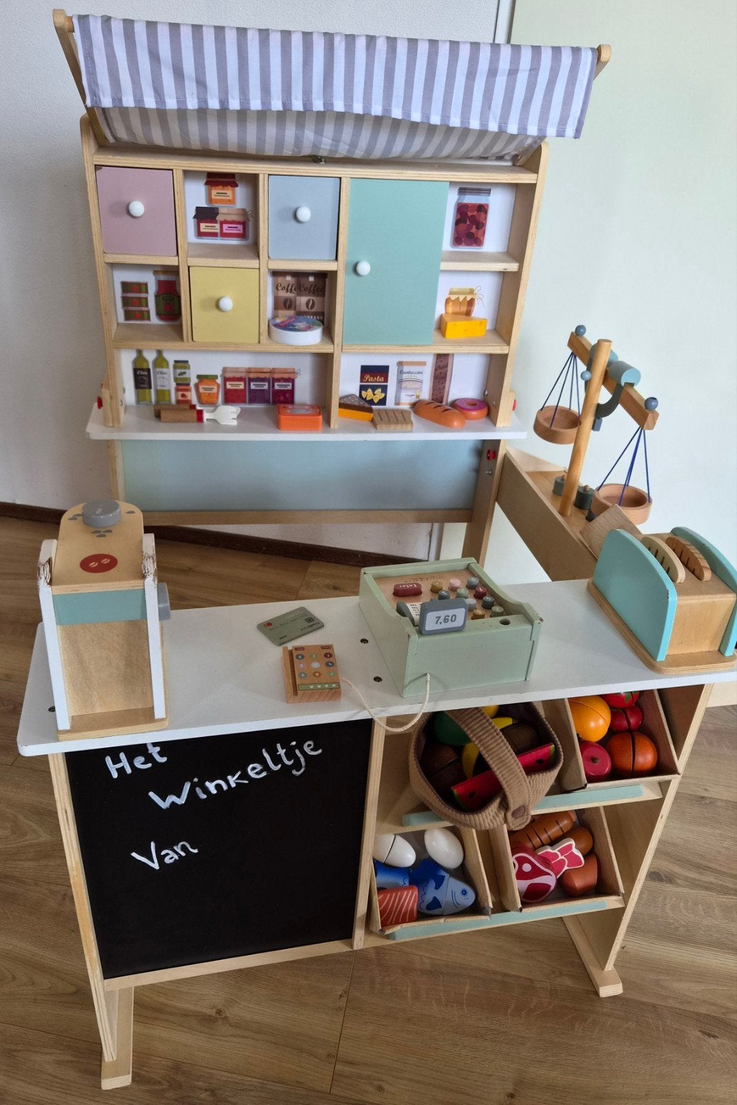 Houten Speelgoedwinkeltje + Little Dutch Kassa en Weegschaal, Kinderen en Baby's, Ophalen, Gebruikt