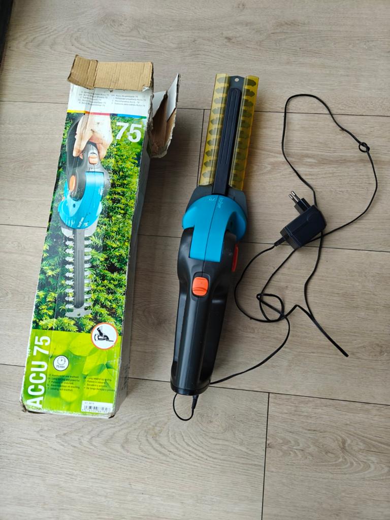 Gardena accu buxusknipper, Ophalen, Gebruikt, Accu