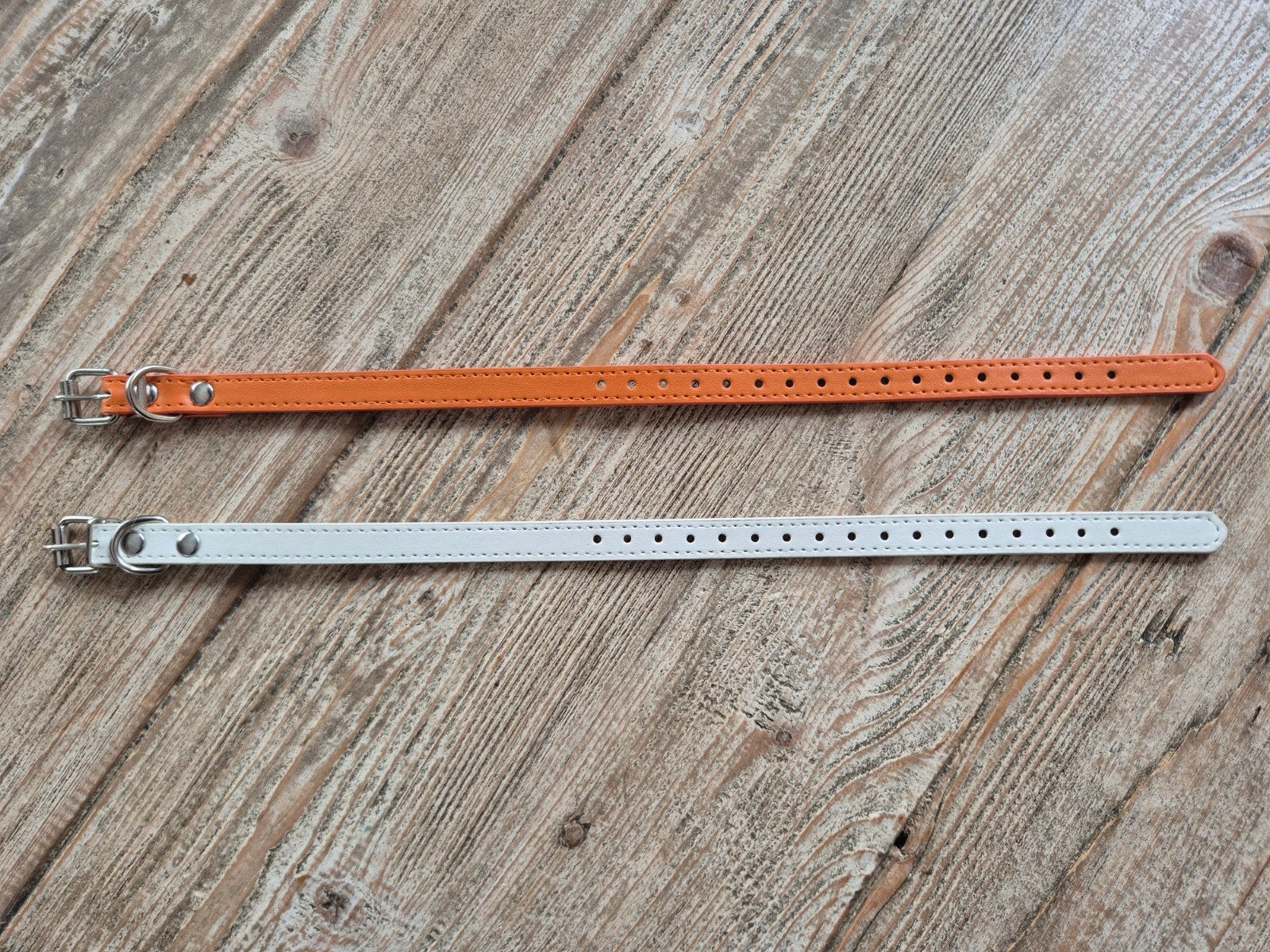 2 nieuwe halsbandjes voor de pup., Ophalen of Verzenden, Nieuw, Halsband