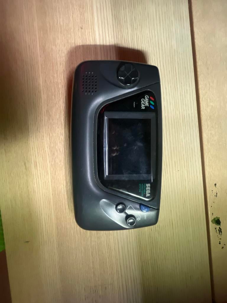 Sega Game Gear met 3 games en oplader, Spelcomputers en Games, Game Gear, Ophalen of Verzenden, Zonder controller, Gebruikt