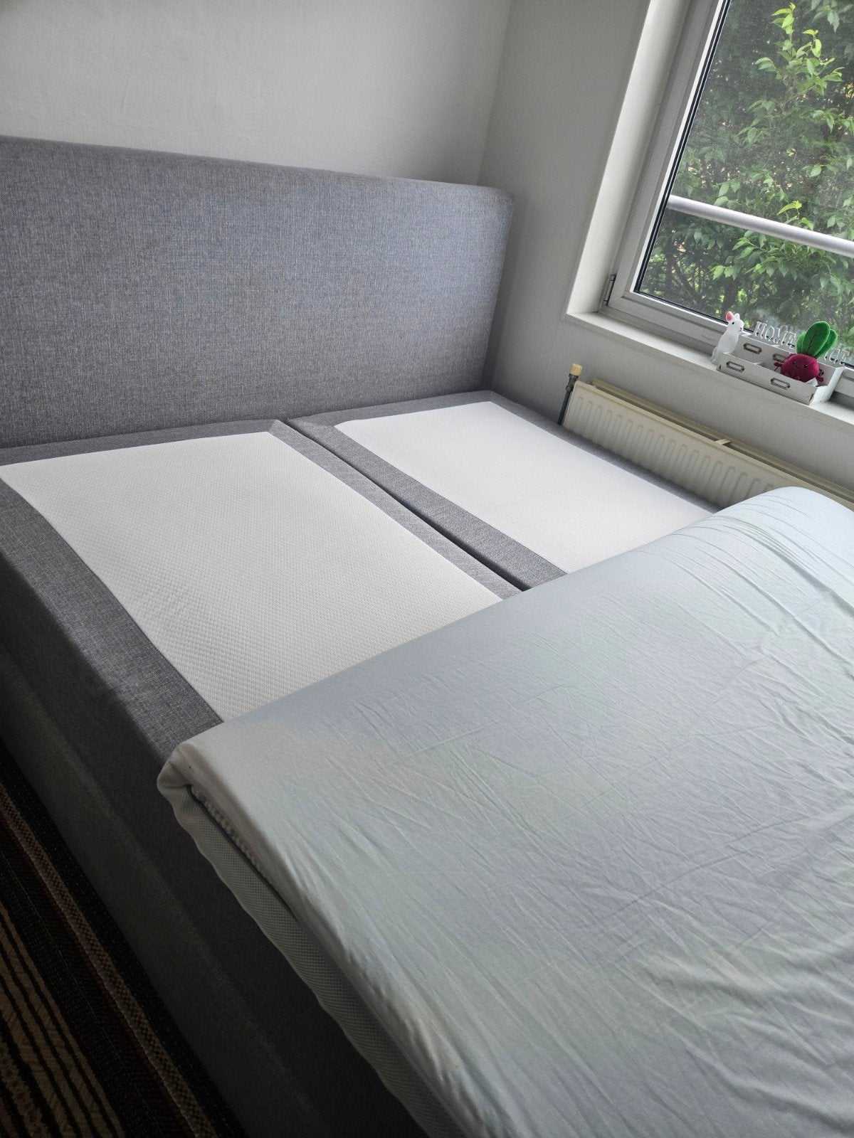 Foto 5 van Complete Boxspringset 180x210 met Nachtkastjes en Lampen