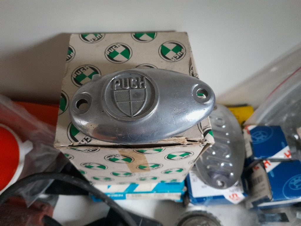 Puch Motor SGS 250 NOS motorembleem, Ophalen, Nieuw, Blok