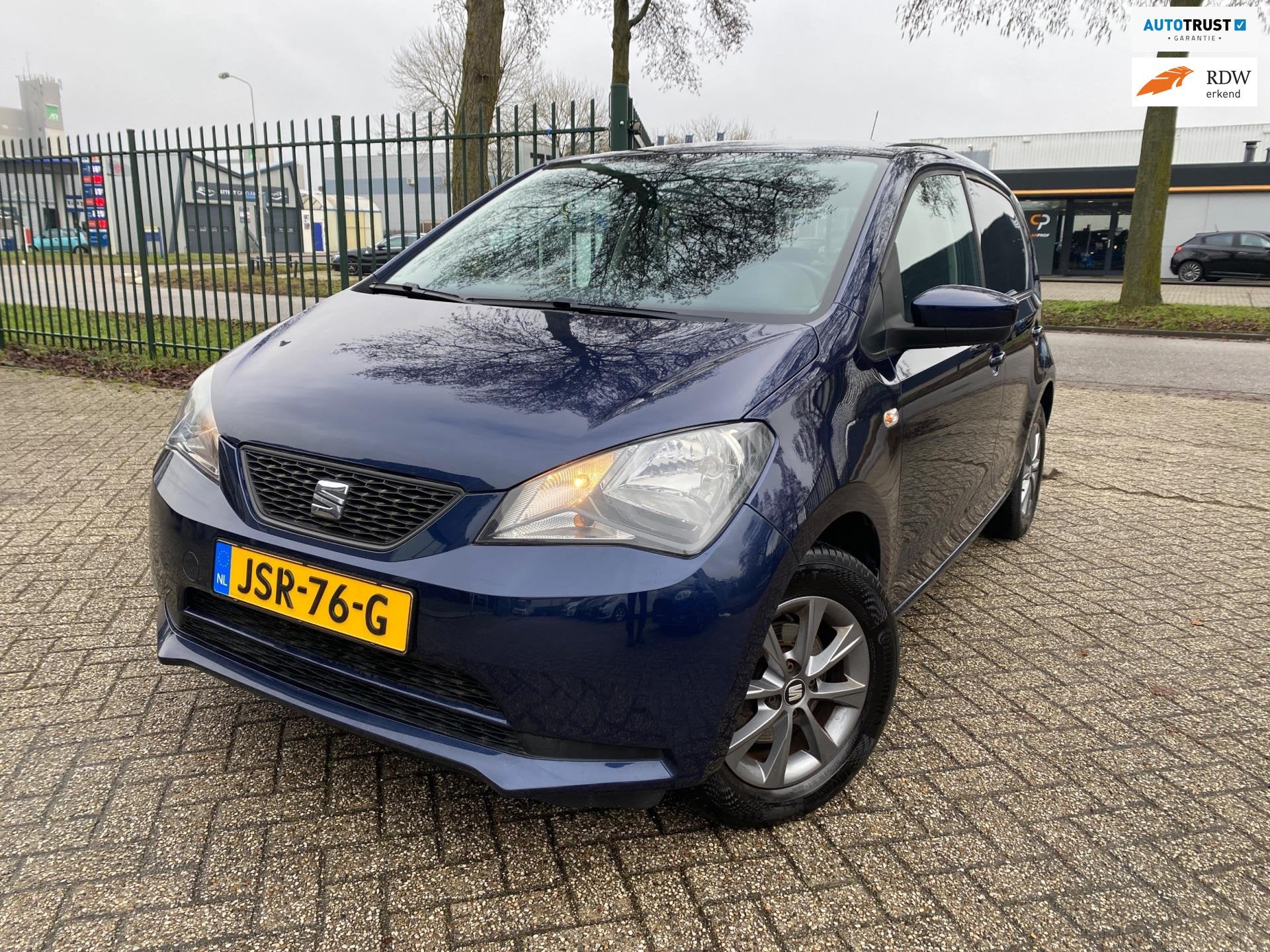 Seat MII 1.0 Sport Cruise Stoelverw Tel Nav Pano, Auto's, Seat, Voorwielaandrijving, Euro 5, Stof, Gebruikt