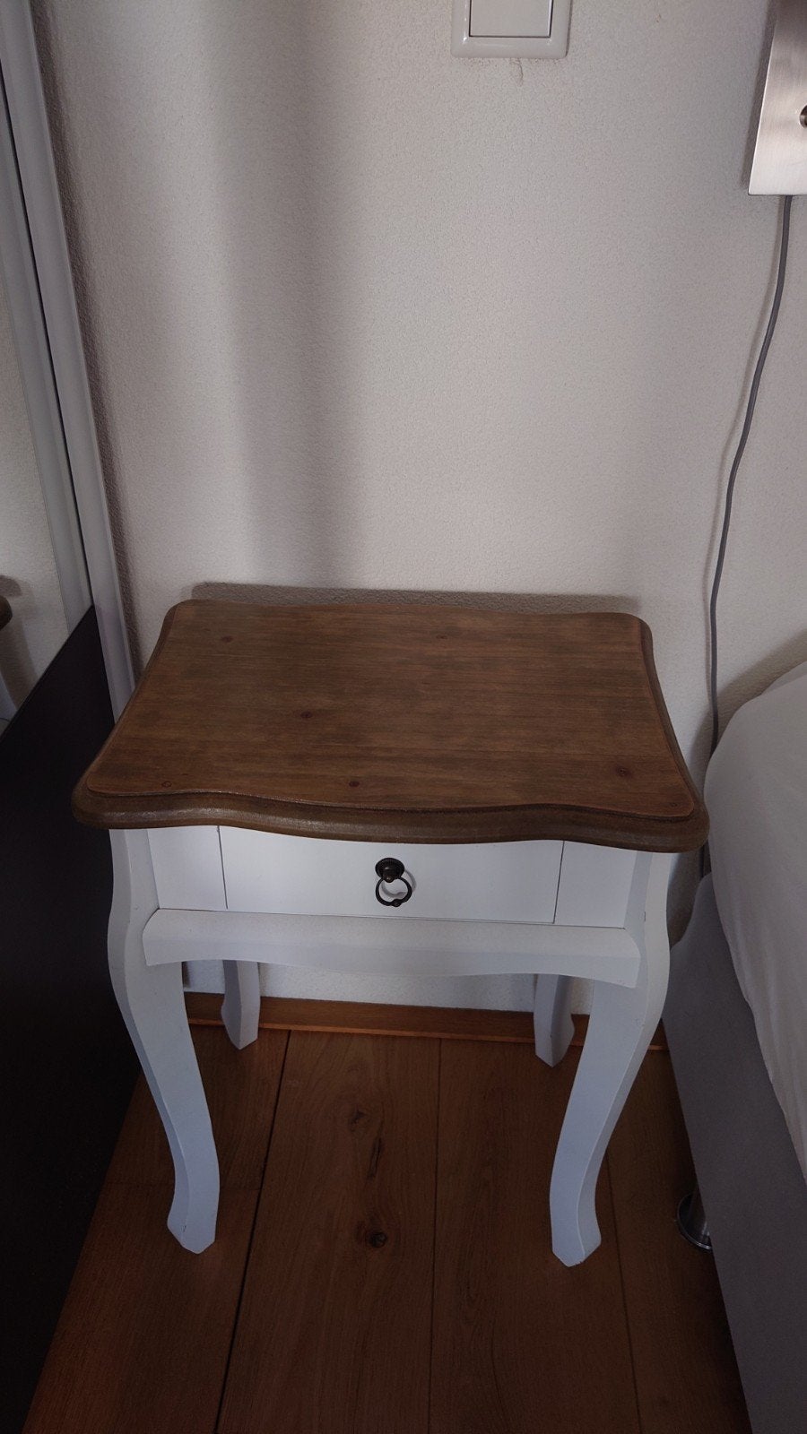 Nachtkastje / bijzettafel 43x57x31 cm, Ophalen, Gebruikt, Minder dan 45 cm, 55 tot 70 cm