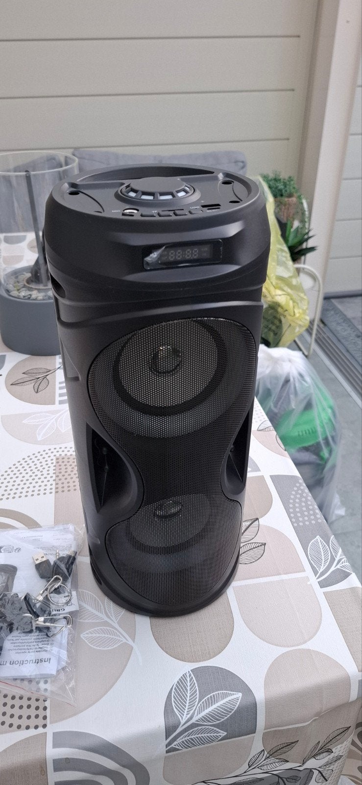 Nieuwe Grundig Geluidsbox/ draagbare partyluidspreker - Krac, Overige merken, Party speaker, Nieuw, Ophalen of Verzenden