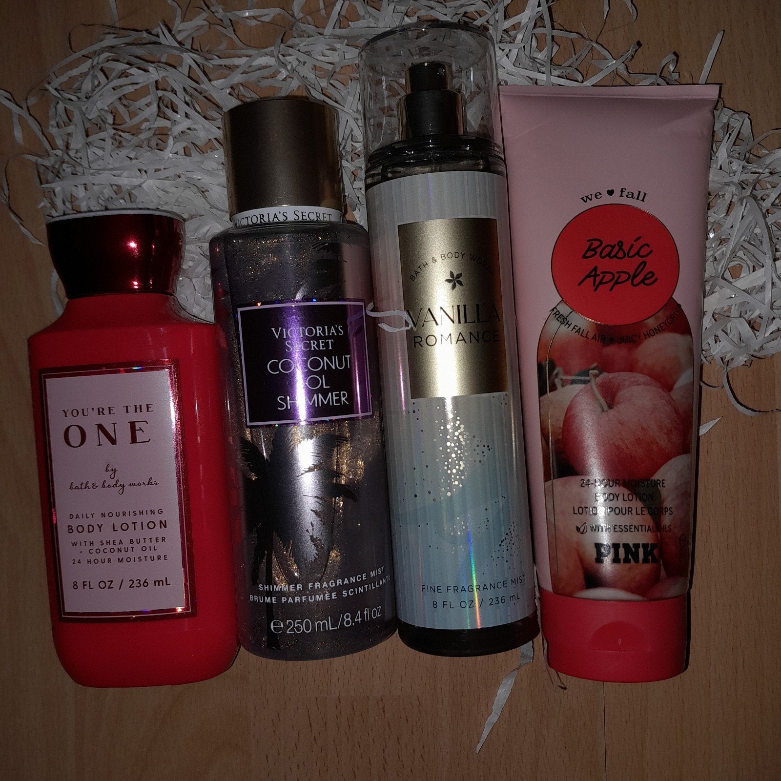 4 verschillende huidproducten: VS en B&B, Ophalen of Verzenden, Nieuw, Bodylotion, Crème of Olie