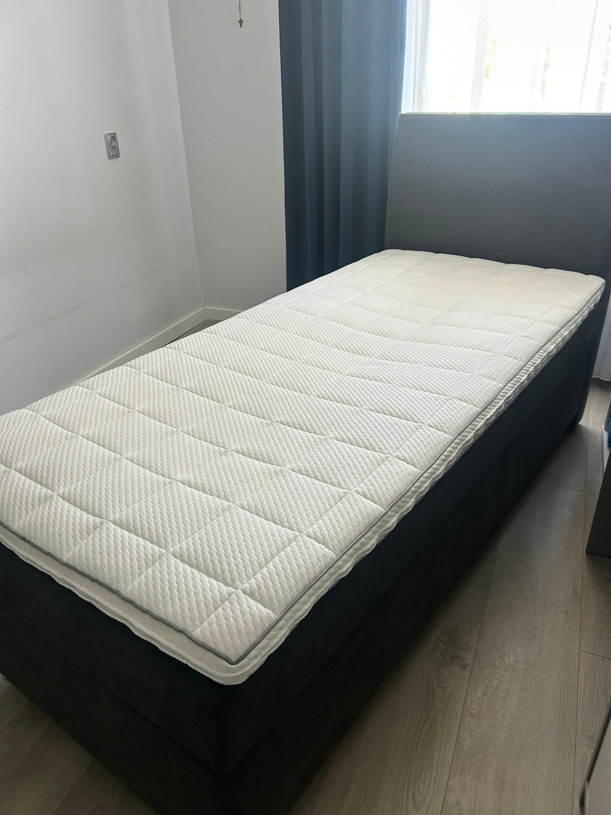 Boxspring, Huis en Inrichting, Ophalen of Verzenden, Zo goed als nieuw, Eenpersoons, 90 cm