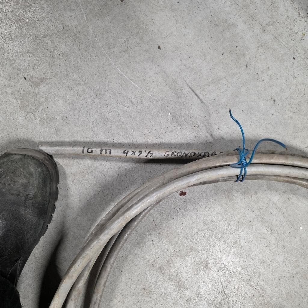 DIVERSE STUKKEN ELEKTRA GRONDKABEL MET STALEN MANTEL, Ophalen, Gebruikt