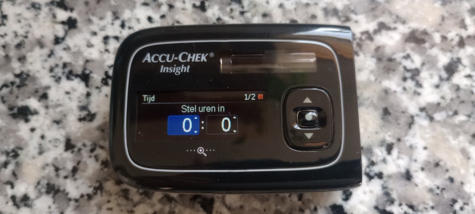 Accu-Chek Insight insulinepomp + toebehoren, Ophalen of Verzenden, Nieuw