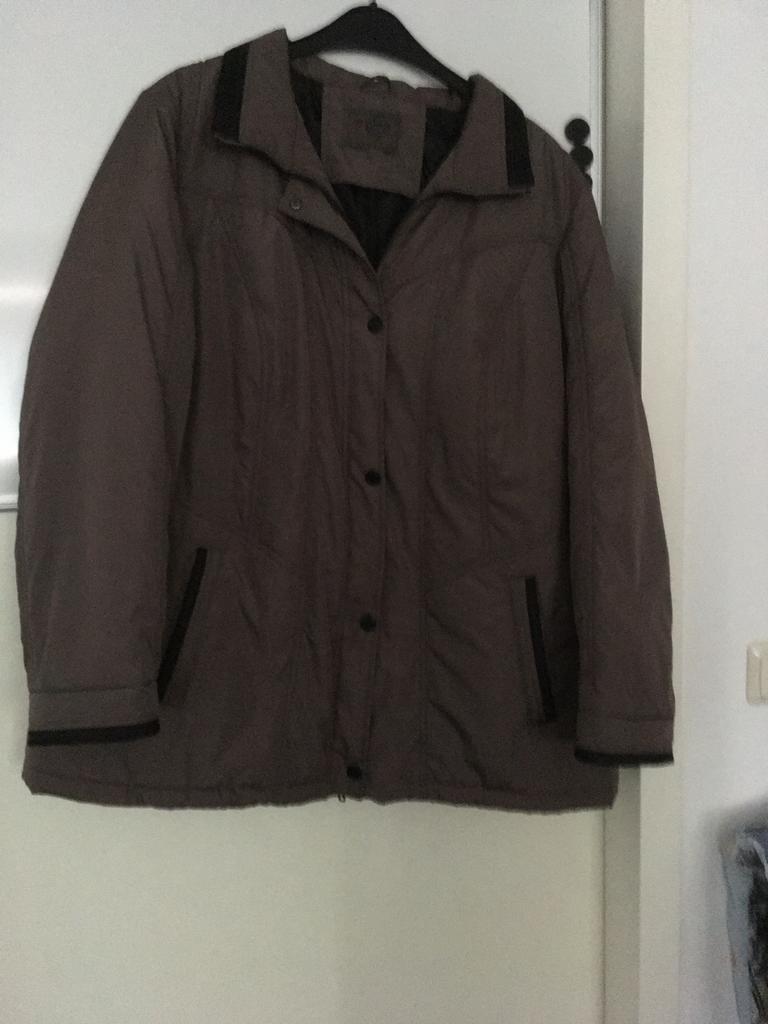 Bruin- Beige Herenjas. Maat 48., Kleding | Heren, Jassen | Zomer, Zo goed als nieuw, Maat 48/50 (M), Bruin, Ophalen of Verzenden