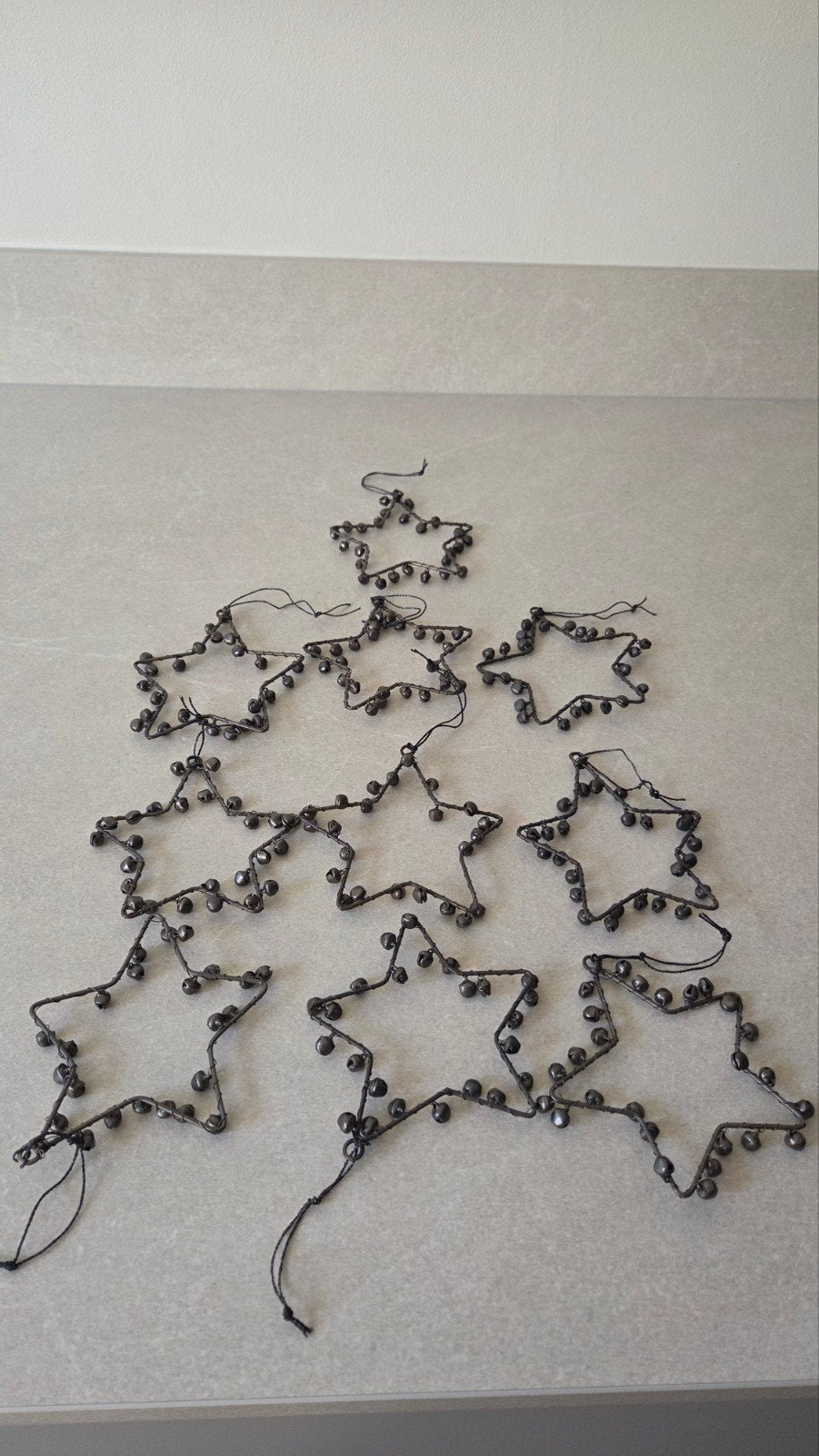 10 Metalen hangertjes met belletjes #kerst, Ophalen, Zo goed als nieuw