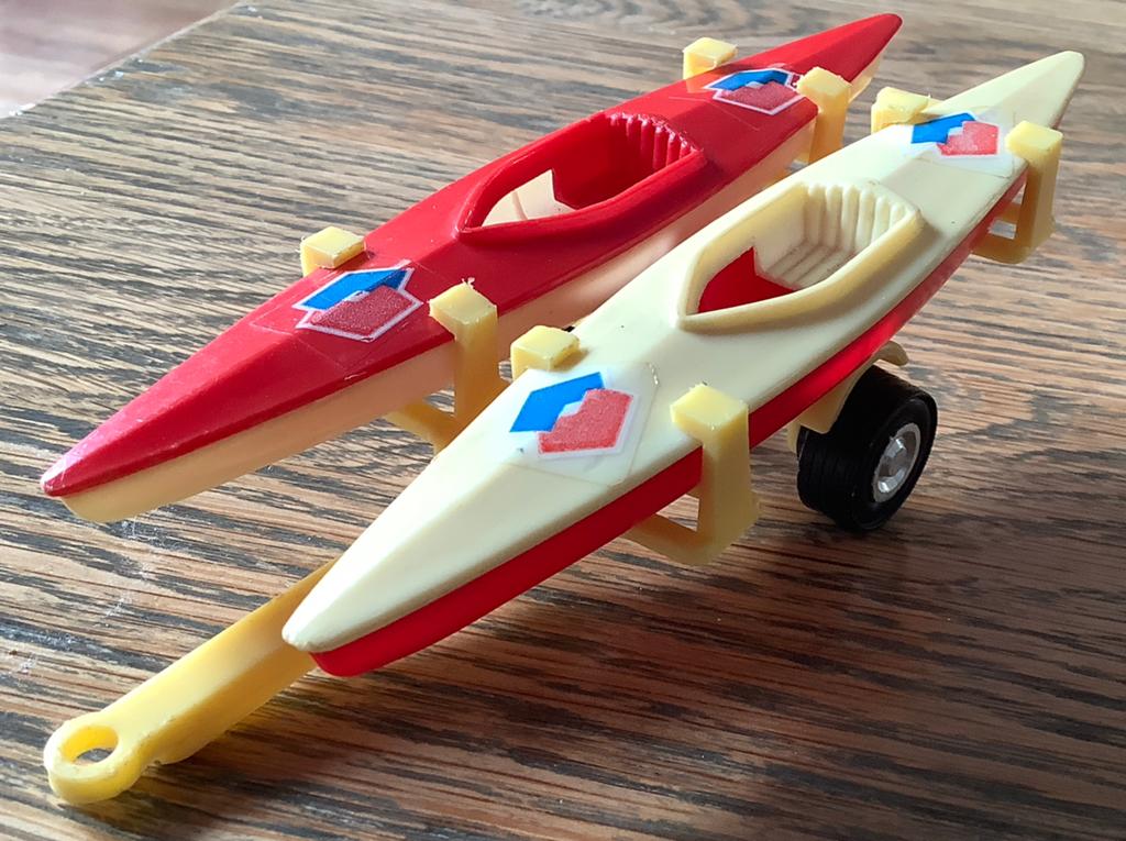 2 oude Kajak boten op trailer kano 14 cm, Ophalen of Verzenden, Gebruikt