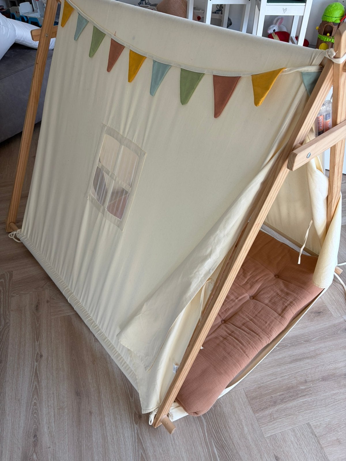 Speelgoed tent Petit Amelie met matras, Ophalen, Zo goed als nieuw